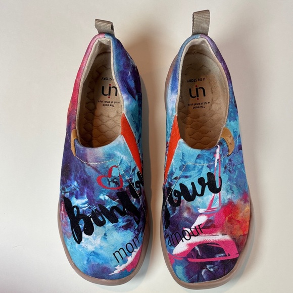 UIN French Themed Walking Shoes / Loafers / Sneakers. Size 8 - Picture 1 of 9